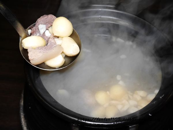 【三重美食】三重港景觀餐廳 #三重港 #戶外景觀餐廳 #live演唱 #羊肉爐 #活蝦  #炭烤牛排 #蔬果市集  (19).JPG