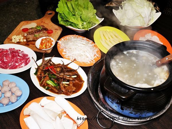 【三重美食】三重港景觀餐廳 #三重港 #戶外景觀餐廳 #live演唱 #羊肉爐 #活蝦  #炭烤牛排 #蔬果市集  (26).JPG