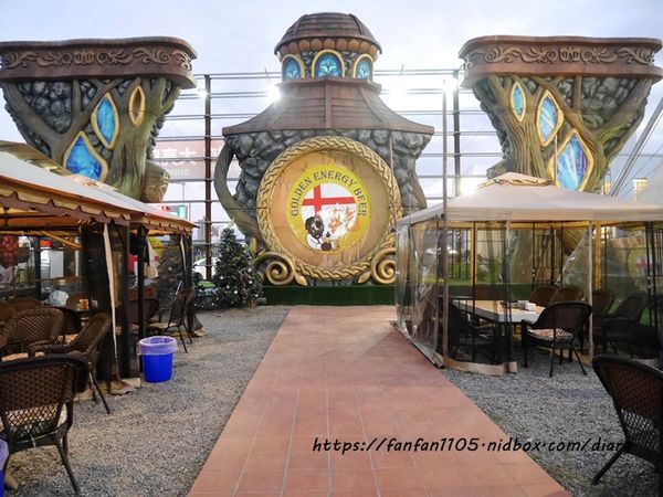 【三重美食】三重港景觀餐廳 #三重港 #戶外景觀餐廳 #live演唱 #羊肉爐 #活蝦  #炭烤牛排 #蔬果市集  (2).JPG