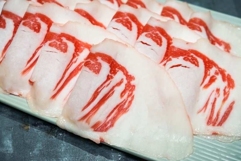 跳躍的宅男 - [台北松山區美食]老撈麻辣鍋-新派火鍋及私房料理-黃牛胸肉獨特口感 油脂鮮甜而不膩  美味火鍋推薦 近捷運南京復興站