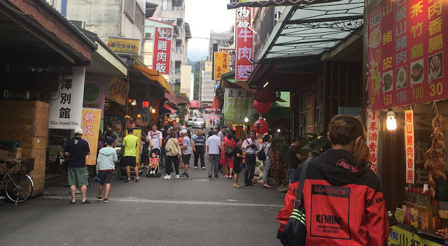 [日月潭遊艇] 日月潭新東方號 Oriental Yacht｜心旅行（搭乘日月潭最美私人遊艇深度遊湖，享受豪華電動船的高品質旅程）