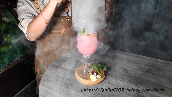 【信義區酒吧】Odin Bistro 信義放感情 #酒吧 #餐酒館 #創意調酒 (1).jpg