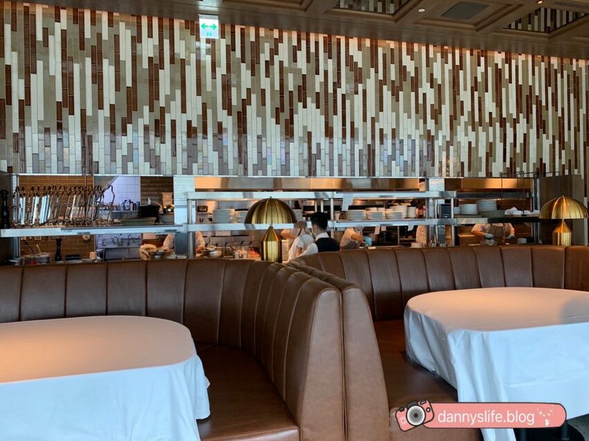 Google 1,537則評論 4.3顆星｜吃過最好吃的牛排 美食與美景雙重享受 俯瞰台北市 信義區美食。丹尼的吃喝玩樂～