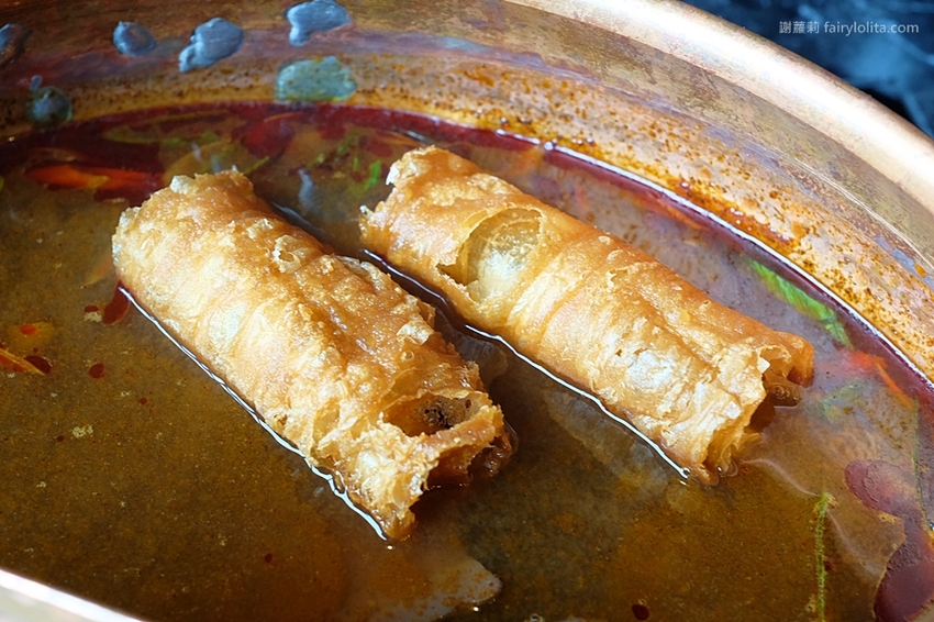 台北火鍋 | Beef King/信義旗艦店日本頂級A5和牛鍋物放題。網友喻：此生吃過最好吃的和牛，不可思議超高CP值，老闆真的失心瘋！ @蹦啾♥謝蘿莉 La vie heureuse