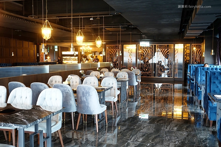 台北火鍋 | Beef King/信義旗艦店日本頂級A5和牛鍋物放題。網友喻：此生吃過最好吃的和牛，不可思議超高CP值，老闆真的失心瘋！ @蹦啾♥謝蘿莉 La vie heureuse