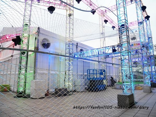 HELLO!搞怪8咘特區 玩樂式互動特展!幻境霧球光影秀，全台最大LED炫彩球池 寒假親子同遊的好去處  (39).JPG