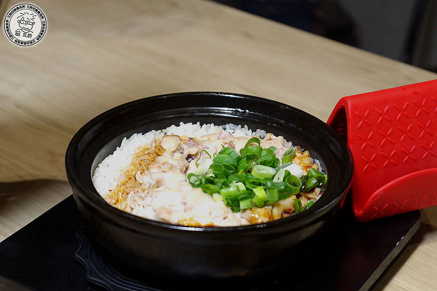 2章魚雞粒煲仔飯3.jpg