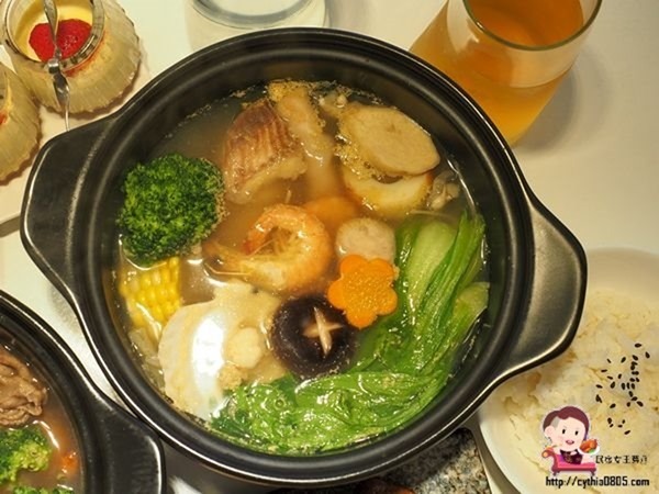 桃園火車站美食-陶淵明精緻鍋物-令人驚艷的獨家田園高湯,藥膳湯頭讓我難忘,還有好吃的滷肉飯!!! (邀約) @民宿女王芽月-美食.旅遊.全台趴趴走 桃園火車站美食-陶淵明精緻鍋物-令人驚艷的獨家田園高湯,藥膳湯頭讓我難忘,還有好吃的滷肉飯!!! (邀約) @民宿女王芽月-美食.旅遊.全台趴趴走