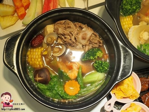 桃園火車站美食-陶淵明精緻鍋物-令人驚艷的獨家田園高湯,藥膳湯頭讓我難忘,還有好吃的滷肉飯!!! (邀約) @民宿女王芽月-美食.旅遊.全台趴趴走 桃園火車站美食-陶淵明精緻鍋物-令人驚艷的獨家田園高湯,藥膳湯頭讓我難忘,還有好吃的滷肉飯!!! (邀約) @民宿女王芽月-美食.旅遊.全台趴趴走