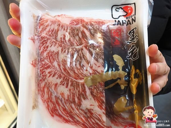 桃園藝文特區美食-初嘛超市鍋物-吃多少算多少，還有澎湖產地直送海鮮跟日本黑毛和牛啊~~(邀約) @民宿女王芽月-美食.旅遊.全台趴趴走