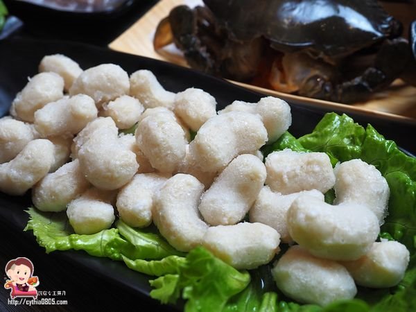 桃園藝文特區美食-初嘛超市鍋物-吃多少算多少，還有澎湖產地直送海鮮跟日本黑毛和牛啊~~(邀約) @民宿女王芽月-美食.旅遊.全台趴趴走