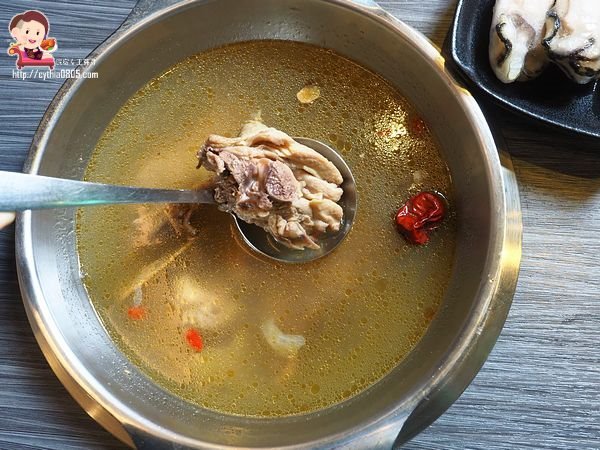 桃園藝文特區美食-初嘛超市鍋物-吃多少算多少，還有澎湖產地直送海鮮跟日本黑毛和牛啊~~(邀約) @民宿女王芽月-美食.旅遊.全台趴趴走