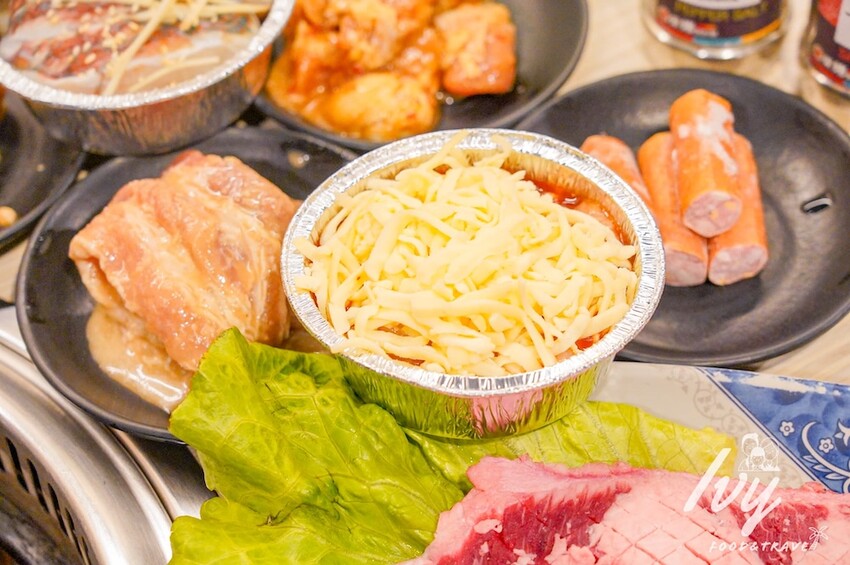 愛烤愛對囉台中店 |台中燒烤吃到飽推薦，全新菜單多達100種菜色，吃的到日韓式口味、軟絲、比臉大牛排 - 艾薇覓食趣