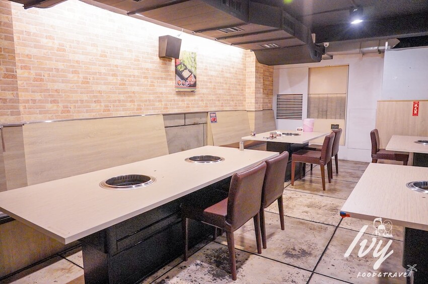 愛烤愛對囉台中店 |台中燒烤吃到飽推薦，全新菜單多達100種菜色，吃的到日韓式口味、軟絲、比臉大牛排 - 艾薇覓食趣