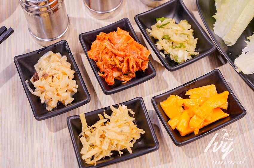 愛烤愛對囉台中店 |台中燒烤吃到飽推薦，全新菜單多達100種菜色，吃的到日韓式口味、軟絲、比臉大牛排 - 艾薇覓食趣