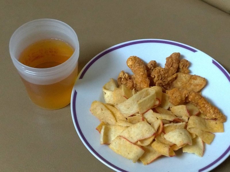 年假必備泰國團購零食~酥脆好吃的MAX OCEANS炸雞皮!