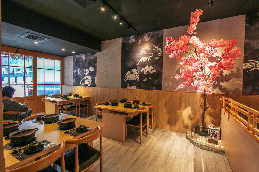 台中太平，小旬湯-樂農鑄鐵鍋(太平店)，商業旬鍋VS美酒蛤蠣鍋，店內環境舒適有質感。 - 微笑Joe幸運