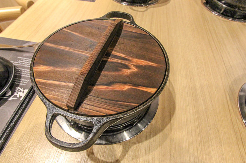 台中太平，小旬湯-樂農鑄鐵鍋(太平店)，商業旬鍋VS美酒蛤蠣鍋，店內環境舒適有質感。 - 微笑Joe幸運