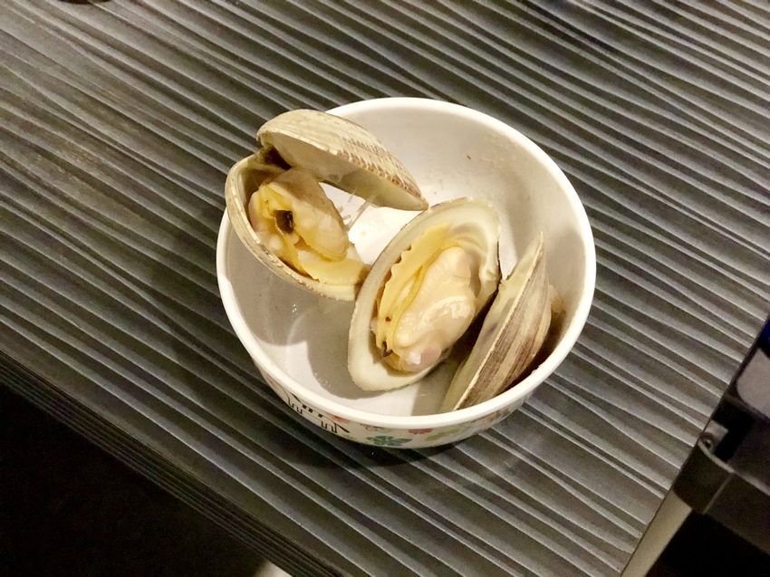 [台北松山]超越水產超市火鍋想吃自己拿肉多多火鍋新品牌 / 活龍蝦588元 / 火鍋蒸籠兩吃法 / 產地直送、平價供應 / 超市火鍋第一品牌