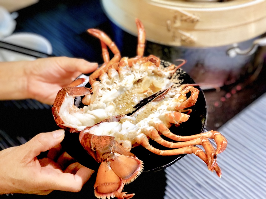 [台北松山]超越水產超市火鍋想吃自己拿肉多多火鍋新品牌 / 活龍蝦588元 / 火鍋蒸籠兩吃法 / 產地直送、平價供應 / 超市火鍋第一品牌