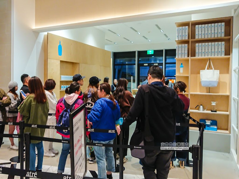 微風南山-男生也會覺得好逛的購物中心,藍瓶咖啡,一風堂拉麵,興記菜館,東京牛奶起司工房