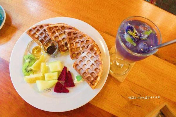 51054762_1969733799811259_2757658098280693760_n