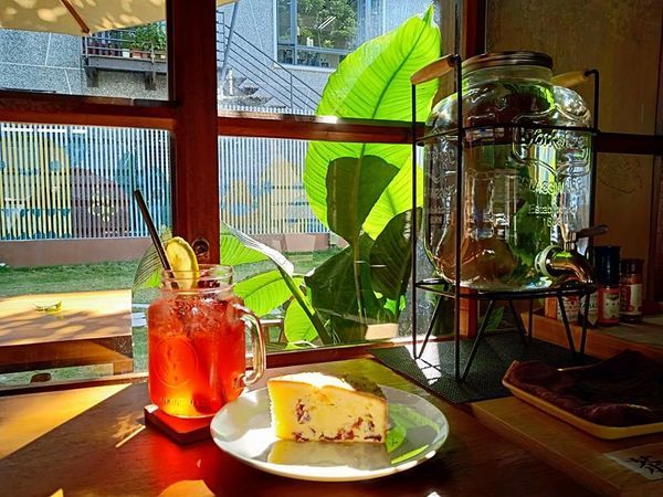 48406778_1694976800606676_2649401854152146944_n