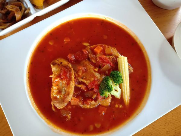 48939796_660677791014226_2624638142170267648_n