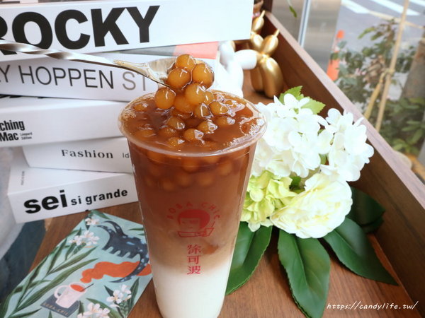 BOBA CHiC徐可波：台中美食│BOBA CHiC 徐可波〃文青飲料店推薦，提供舒適座位區及免費插座，100％台灣茶製作～