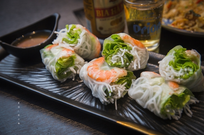 【板橋美食】粉享喫鍋～河粉x火鍋x熱炒｜越南『越式鐵帽鍋』強勢登台～親民價位人多人少吃鍋都能很滿足｜板橋新埔捷運站美食