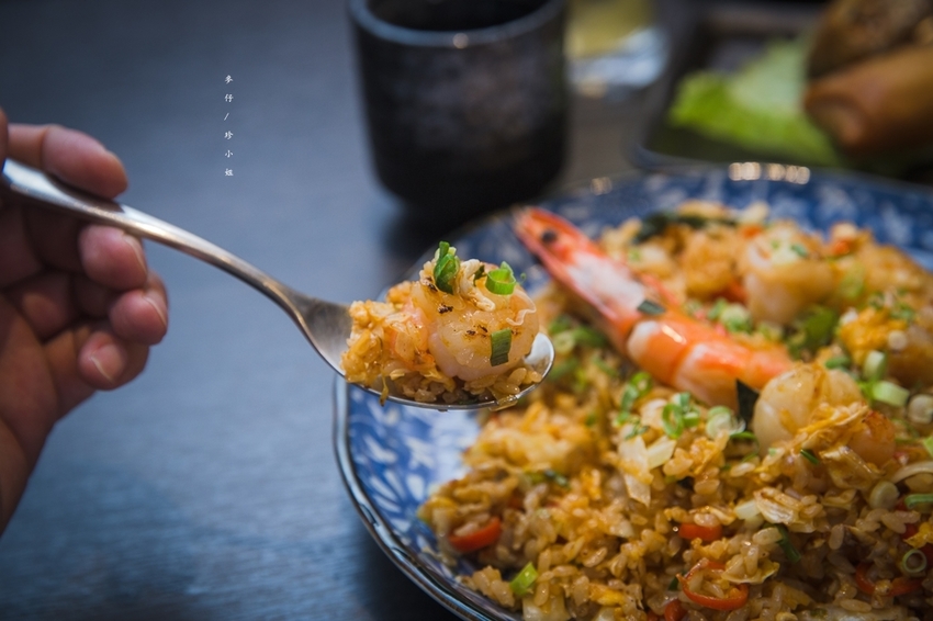 【板橋美食】粉享喫鍋～河粉x火鍋x熱炒｜越南『越式鐵帽鍋』強勢登台～親民價位人多人少吃鍋都能很滿足｜板橋新埔捷運站美食