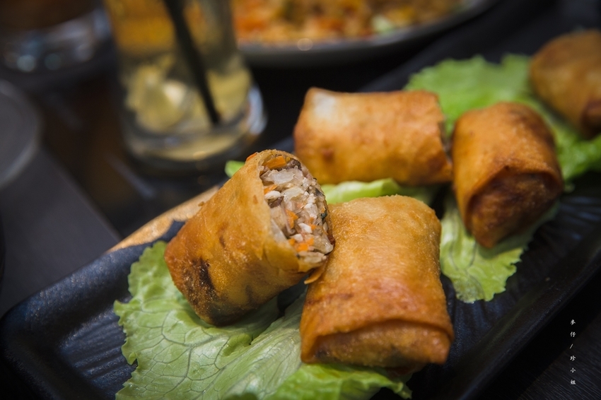 【板橋美食】粉享喫鍋～河粉x火鍋x熱炒｜越南『越式鐵帽鍋』強勢登台～親民價位人多人少吃鍋都能很滿足｜板橋新埔捷運站美食