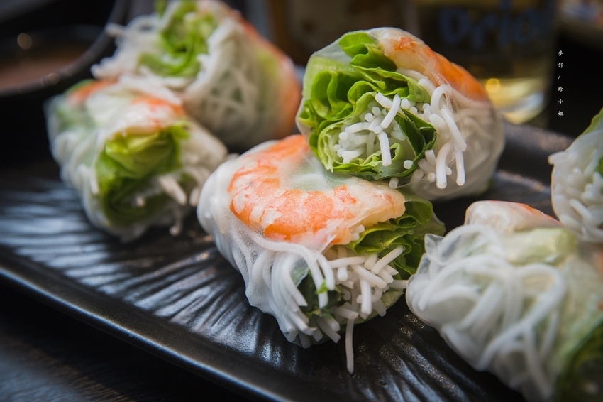 【板橋美食】粉享喫鍋～河粉x火鍋x熱炒｜越南『越式鐵帽鍋』強勢登台～親民價位人多人少吃鍋都能很滿足｜板橋新埔捷運站美食