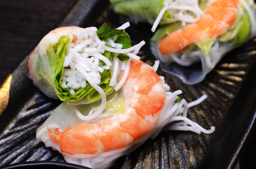 粉享喫鍋，板橋超有特色的越式鐵帽鍋，吃得到乾式熟成牛肉、還能吃熱炒的絕妙搭配