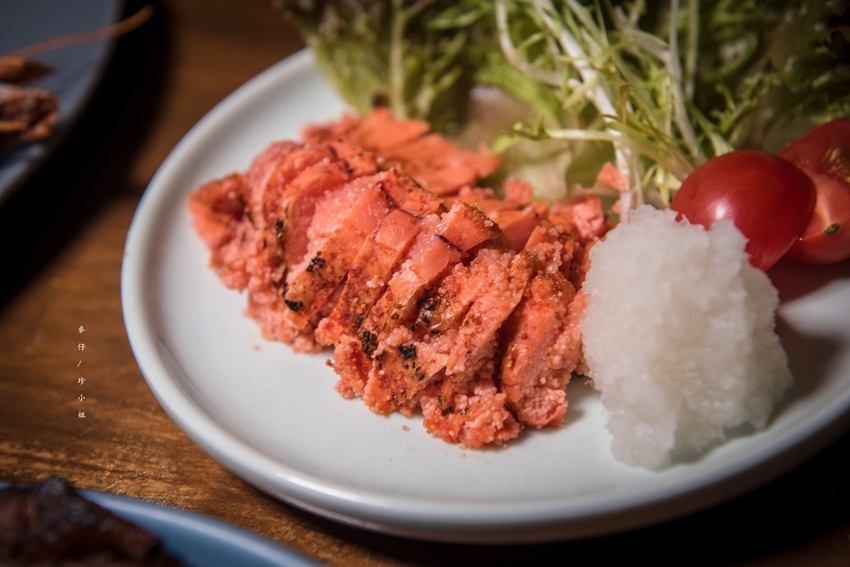 麥仔食。台北｜4AM柒日 酒食处｜炭火燒烤專門店~深夜食堂越夜越有吸引力｜松山區美食推薦