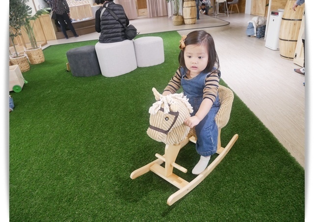 好美的「Zone Café 弄咖啡親子餐廳」時尚露營野餐風 ♡