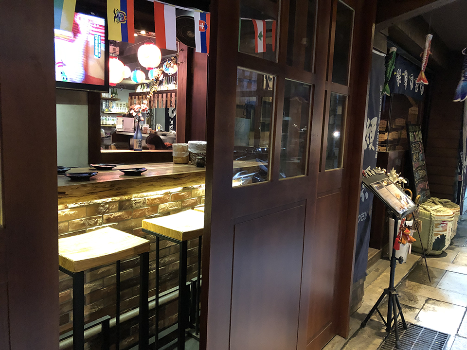 夜問,我不是他媽媽,水果甜酒,清酒,市民大道居酒屋,丼飯,一夜干,台啤,烤肉,慶生,聚餐,尾牙,春酒,明太子,松露,和牛,松板豬,牡蠣,生蠔