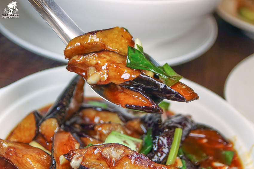 親民百元家常滿漢全席料理之莊腳味家常菜，免花大錢就能吃到大餐 - 跟著尼力吃喝玩樂＆親子生活