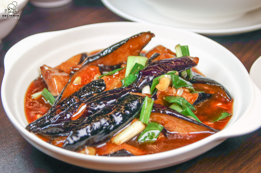 親民百元家常滿漢全席料理之莊腳味家常菜，免花大錢就能吃到大餐 - 跟著尼力吃喝玩樂＆親子生活