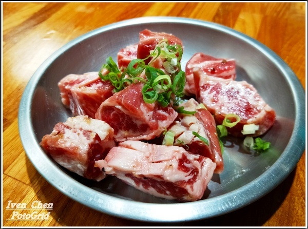 熊賀やきにく・燒肉：《蘆洲串燒居酒屋》專業熊賀美味燒烤/溫馨日式和風場所/下班後與閨蜜小酌Relax在『熊賀やきにく・燒肉』