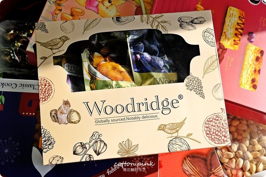 別去年貨大街人擠人!台中年貨這裡辦-台灣e食館開心果、進口巧克力也可送禮,年節禮盒甜甜價還買十送一喔!