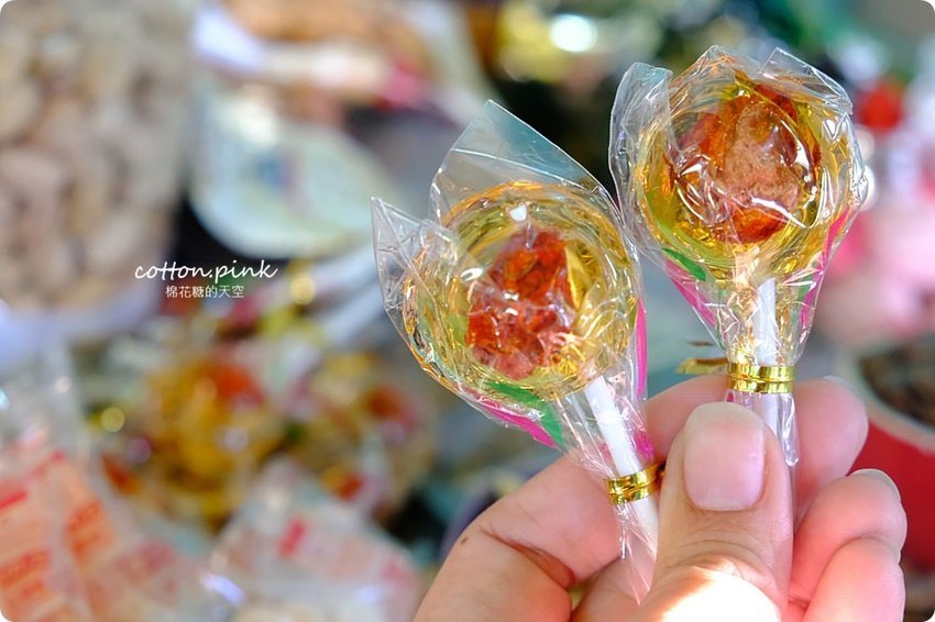 別去年貨大街人擠人!台中年貨這裡辦-台灣e食館開心果、進口巧克力也可送禮,年節禮盒甜甜價還買十送一喔!