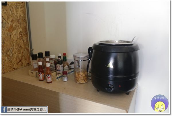 午食5分鐵板牛排麻豆店：[台南麻豆牛排推薦]午食5分鐵板牛排/好多魚/搭波菲力/珍珠奶茶喝到飽/網美拍照IG熱門打卡點/加麵加飯免費