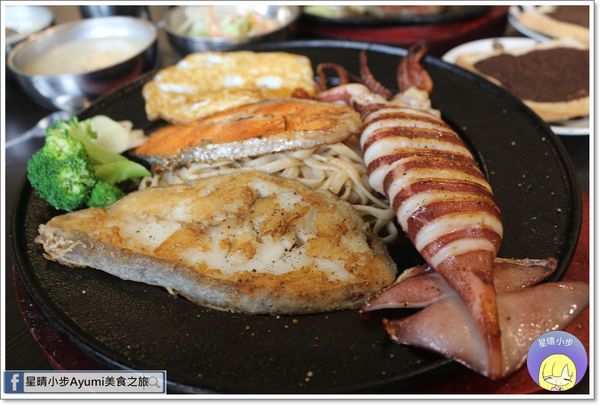 午食5分鐵板牛排麻豆店：[台南麻豆牛排推薦]午食5分鐵板牛排/好多魚/搭波菲力/珍珠奶茶喝到飽/網美拍照IG熱門打卡點/加麵加飯免費