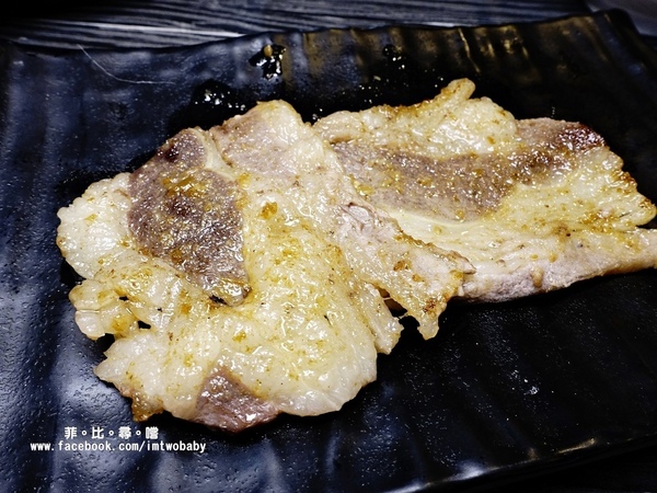 海寶城複合式碳烤(新北五股店)：海寶城複合式碳烤 新北五股店 碳烤/活海鮮/火鍋吃到飽 泰國蝦、泥鰍、活魚、活蟹各式高檔海鮮吃爽爽！