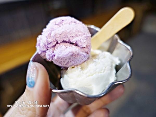 海寶城複合式碳烤(新北五股店)：海寶城複合式碳烤 新北五股店 碳烤/活海鮮/火鍋吃到飽 泰國蝦、泥鰍、活魚、活蟹各式高檔海鮮吃爽爽！