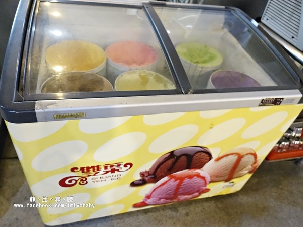 海寶城複合式碳烤(新北五股店)：海寶城複合式碳烤 新北五股店 碳烤/活海鮮/火鍋吃到飽 泰國蝦、泥鰍、活魚、活蟹各式高檔海鮮吃爽爽！