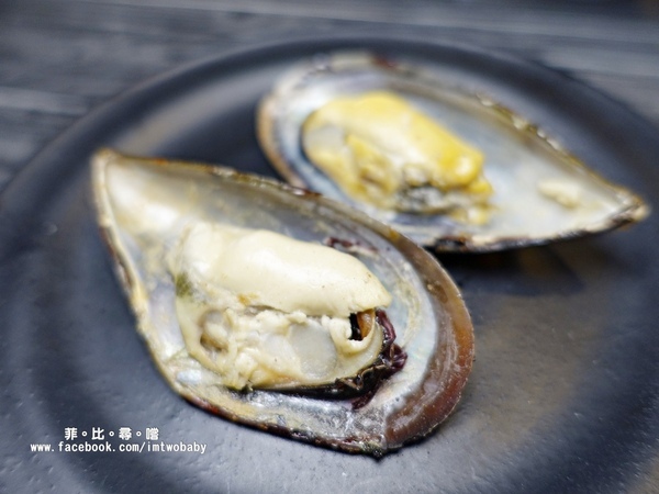 海寶城複合式碳烤(新北五股店)：海寶城複合式碳烤 新北五股店 碳烤/活海鮮/火鍋吃到飽 泰國蝦、泥鰍、活魚、活蟹各式高檔海鮮吃爽爽！