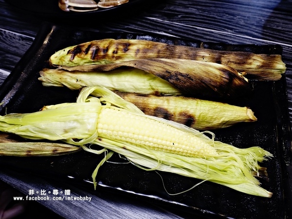 海寶城複合式碳烤(新北五股店)：海寶城複合式碳烤 新北五股店 碳烤/活海鮮/火鍋吃到飽 泰國蝦、泥鰍、活魚、活蟹各式高檔海鮮吃爽爽！