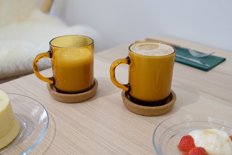 【板橋｜板橋站】A Patisserie 安 甜點＿外酥內軟的開心果磅蛋糕讓人洋溢幸福的微笑＿巷弄內的潔白文青咖啡廳